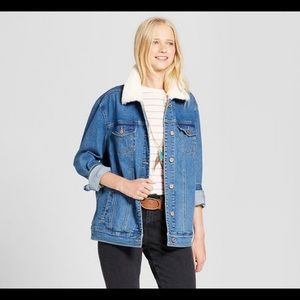 Denim Jacket with White Faux Fur/shearling Collar • Size XS
BRAND NEW WITH TAGS